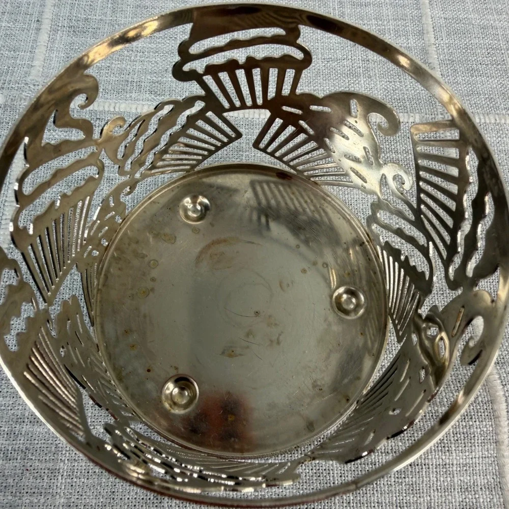 Bath and Body Works Slatkin Cupcake Candle Holder Sleeve